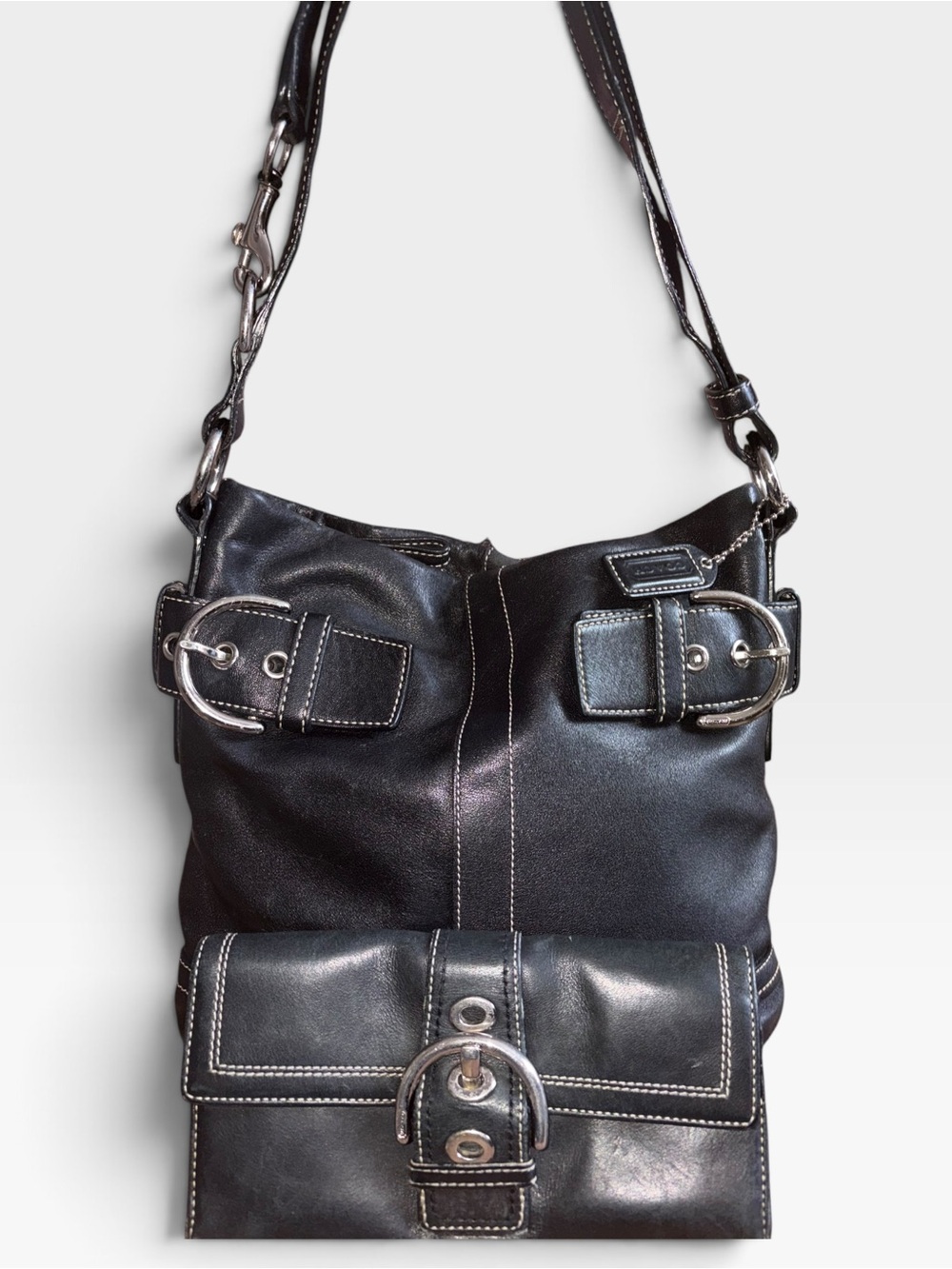 Coach Soho 2005 Vintage Leather Shoulder Bag with Buckle Accent - Picture 2 of 14